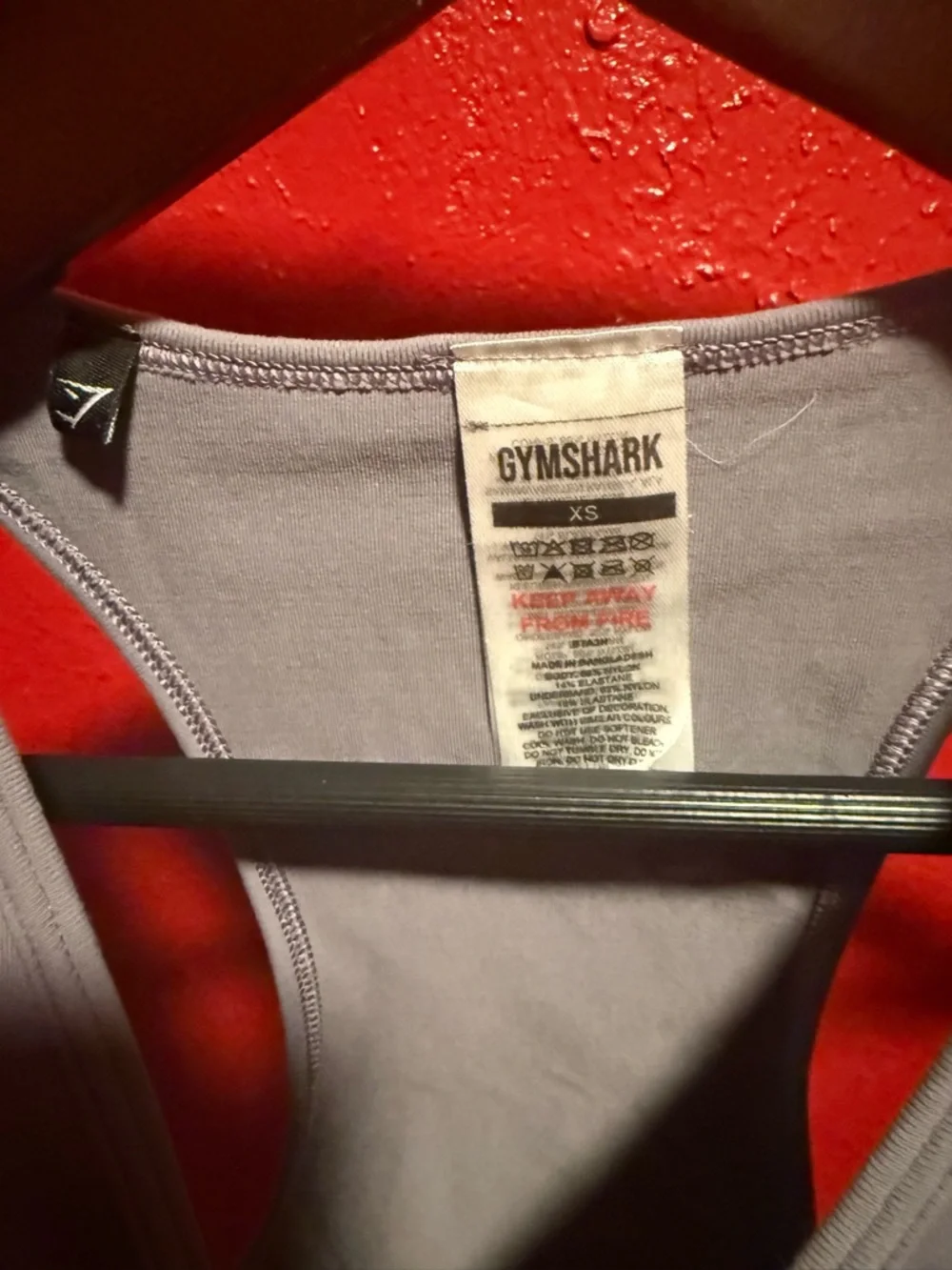 67. Gymshark grey V-Neck Seamless Crop Top - Picture 2 of 2